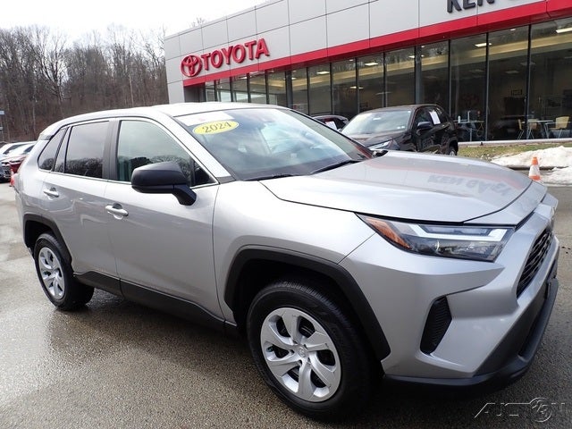 2024 Toyota RAV4 LE