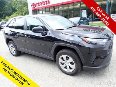2025 Toyota RAV4 LE