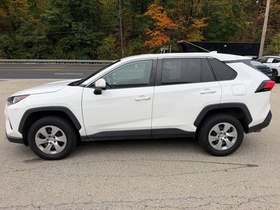 2022 Toyota RAV4 LE