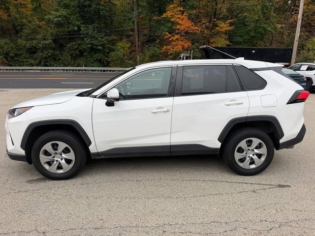 2022 Toyota RAV4 LE