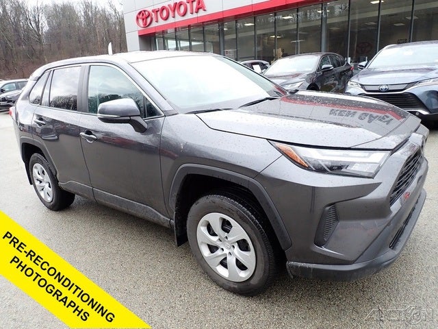 2023 Toyota RAV4 LE