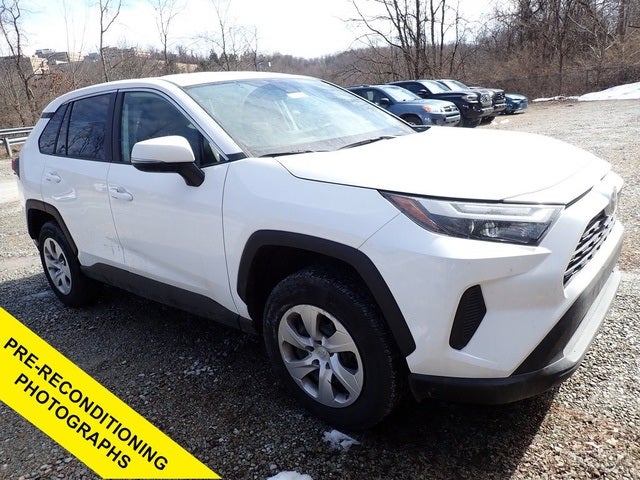 2023 Toyota RAV4 LE