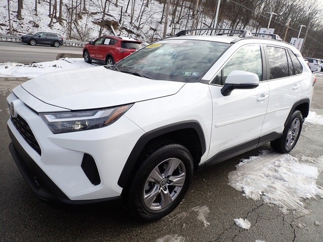 2022 Toyota RAV4 XLE