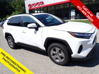 2022 Toyota RAV4 XLE