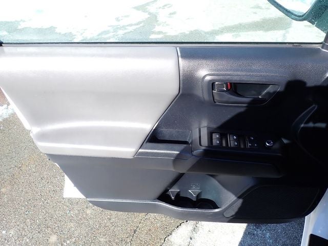 2018 Toyota Tacoma SR V6