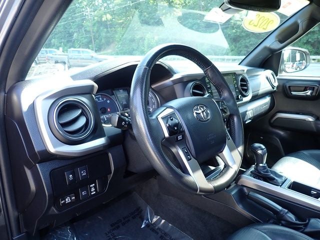 2023 Toyota Tacoma Limited V6