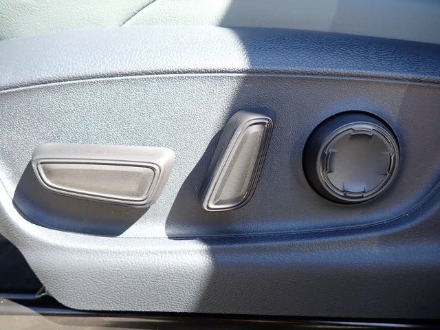 2025 Toyota Tacoma Hybrid Trailhunter