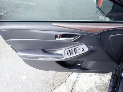 2020 Toyota Avalon Hybrid XLE Plus