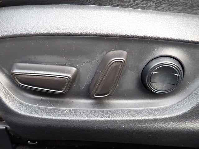 2020 Toyota Avalon Hybrid XLE Plus