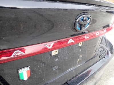 2020 Toyota Avalon Hybrid XLE Plus