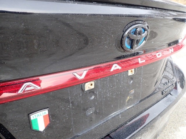 2020 Toyota Avalon Hybrid XLE Plus