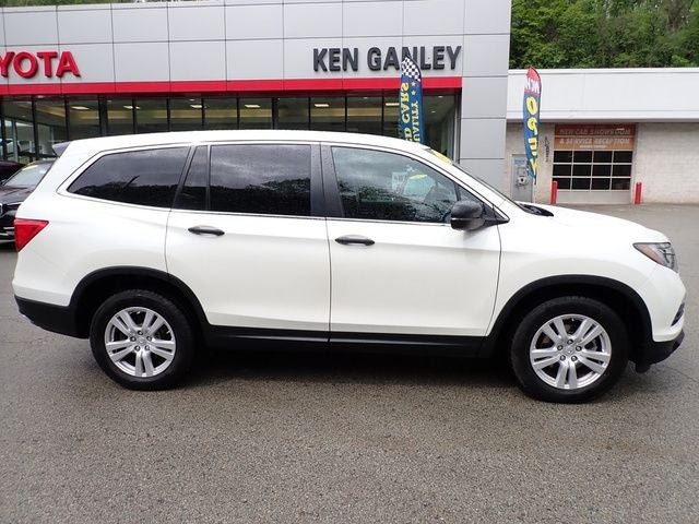 Used 2018 Honda Pilot LX with VIN 5FNYF6H15JB066449 for sale in Pleasant Hills, PA