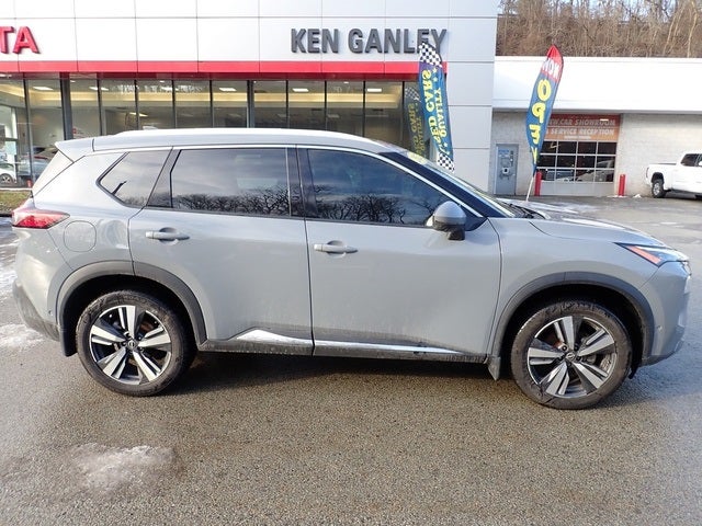 2022 Nissan Rogue SL