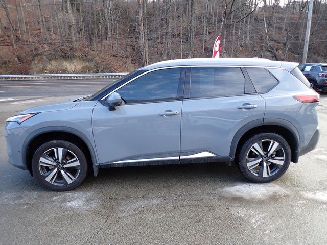 2022 Nissan Rogue SL