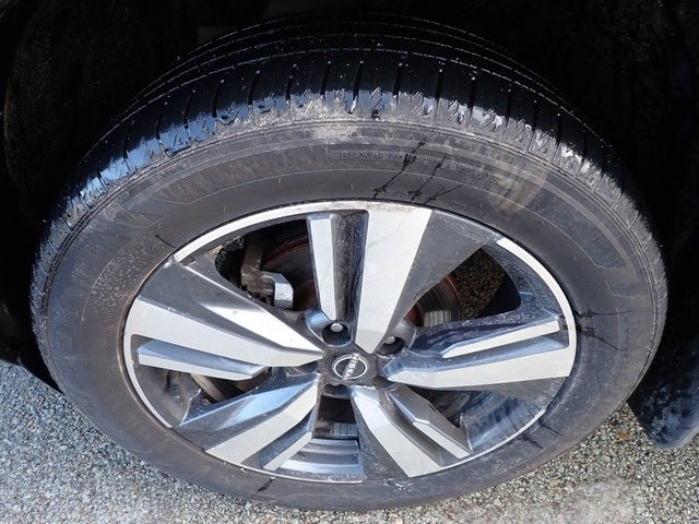 2022 Nissan Rogue SL