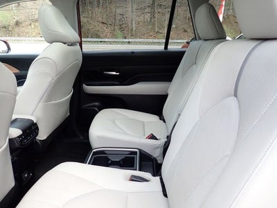 2024 Toyota Grand Highlander Platinum