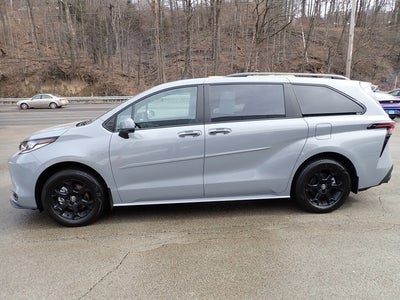 2026 Toyota Sienna Woodland Edition