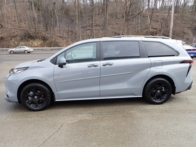 2026 Toyota Sienna Woodland Edition