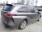 2022 Toyota Sienna XSE 7 Passenger