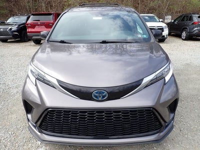 2022 Toyota Sienna XSE 7 Passenger