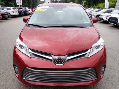 2020 Toyota Sienna XLE 7 Passenger