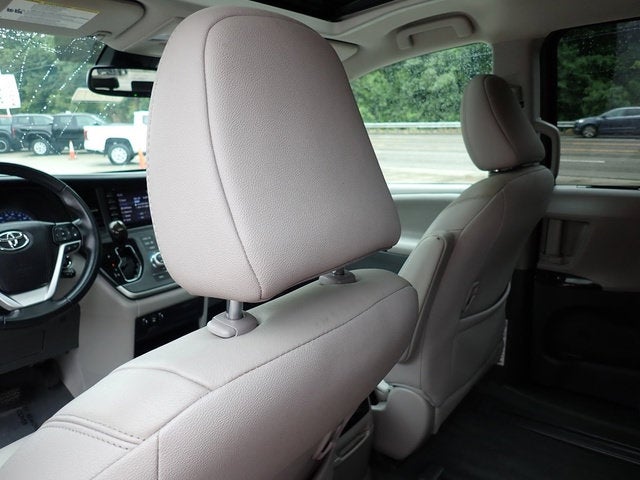 2020 Toyota Sienna XLE 7 Passenger