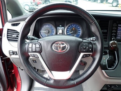 2020 Toyota Sienna XLE 7 Passenger
