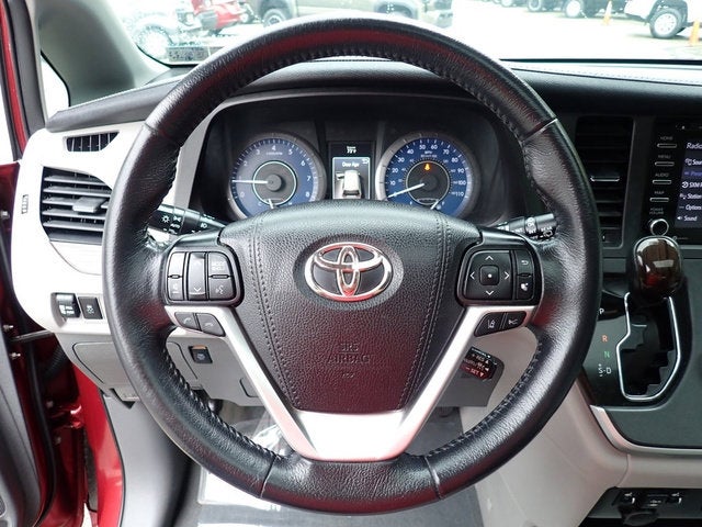 2020 Toyota Sienna XLE 7 Passenger