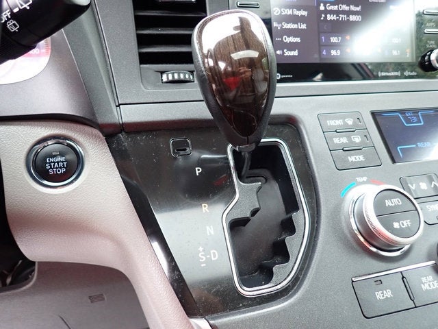 2020 Toyota Sienna XLE 7 Passenger