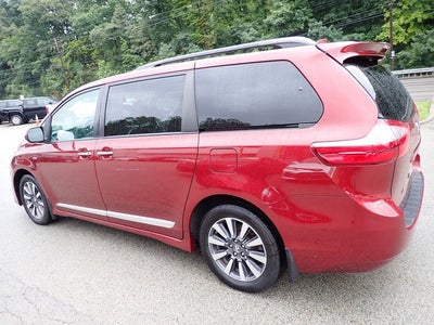 2020 Toyota Sienna XLE 7 Passenger