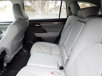 2022 Toyota Highlander Limited