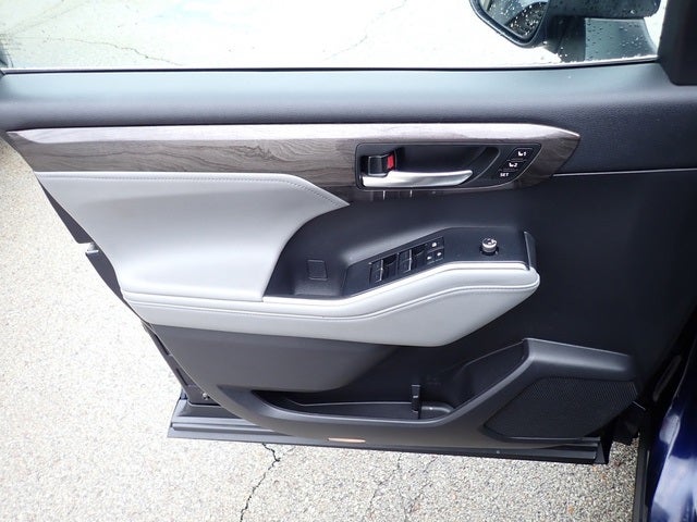 2022 Toyota Highlander Limited