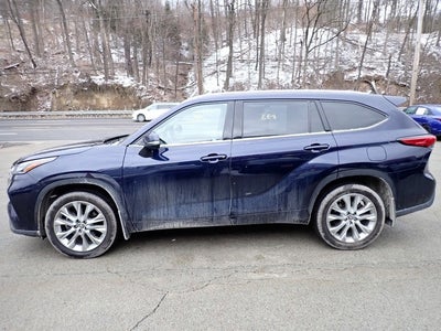 2022 Toyota Highlander Limited