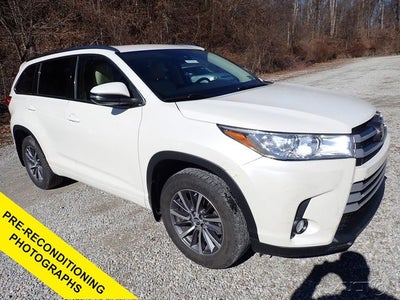 2017 Toyota Highlander Base