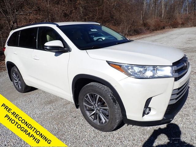2017 Toyota Highlander Base
