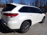2017 Toyota Highlander Base