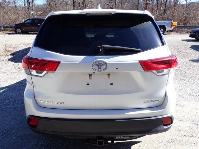 2017 Toyota Highlander Base