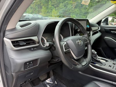 2024 Toyota Highlander XLE