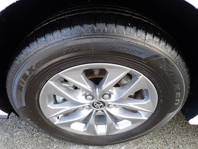 2025 Toyota Sienna LE 8 Passenger