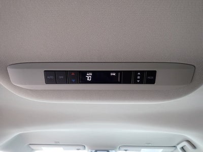 2025 Toyota Sienna LE 8 Passenger