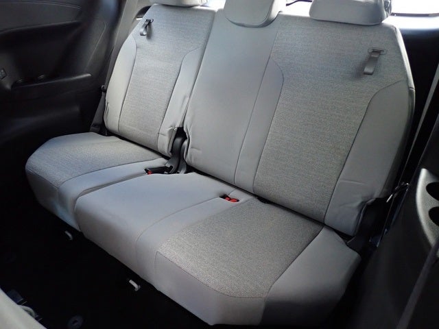 2025 Toyota Sienna LE 8 Passenger
