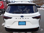 2025 Toyota Sienna LE 8 Passenger