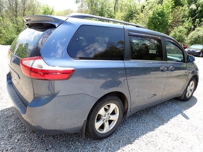 2017 Toyota Sienna LE 8 Passenger