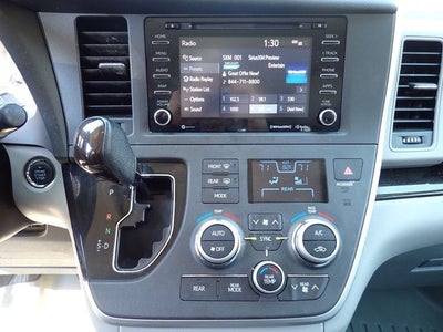 2020 Toyota Sienna XLE