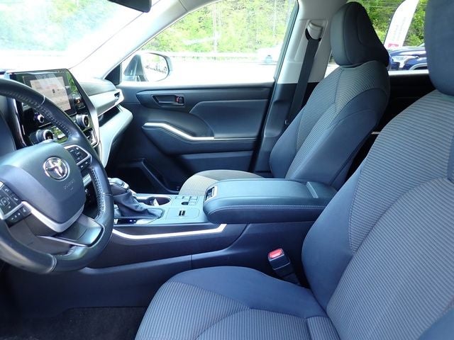 2023 Toyota Highlander Hybrid LE