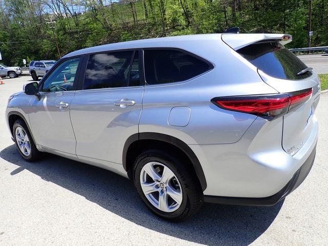 2023 Toyota Highlander Hybrid LE