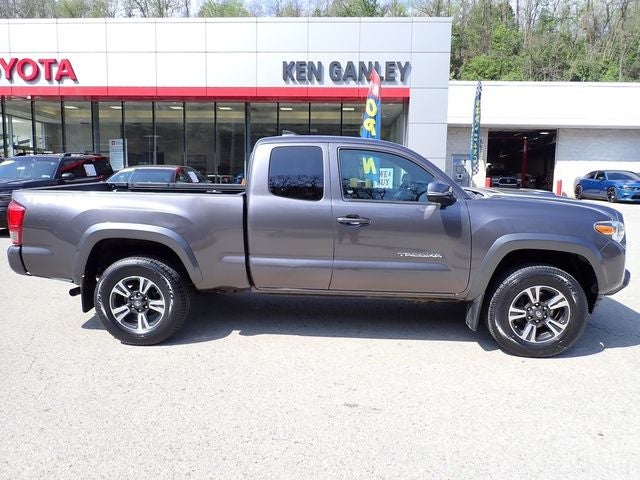 2017 Toyota Tacoma TRD Sport