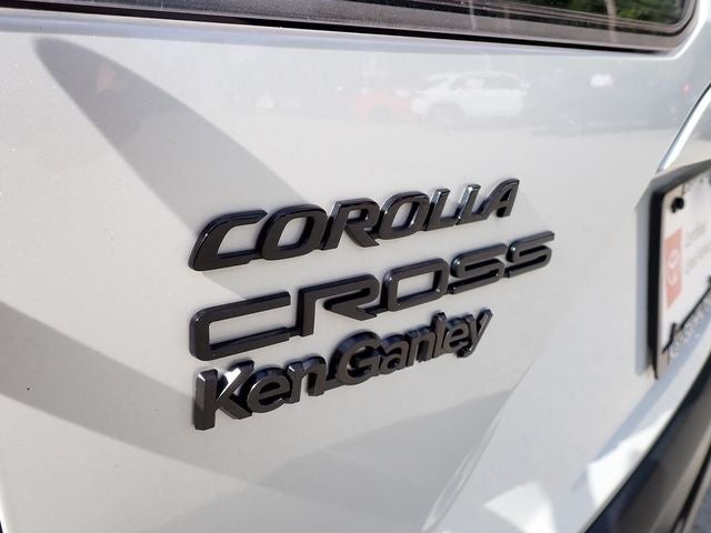 2026 Toyota Corolla Cross Hybrid SE