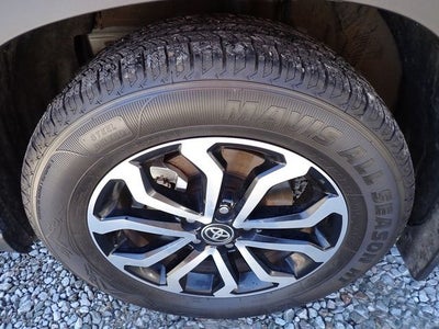 2023 Toyota Corolla Cross Hybrid SE