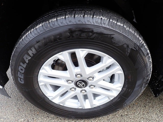 2025 Toyota Sequoia SR5